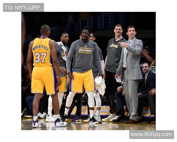 八卦爆料:布克被曝与明星传出绯闻 八卦爆料:布克被曝与明星传出绯闻